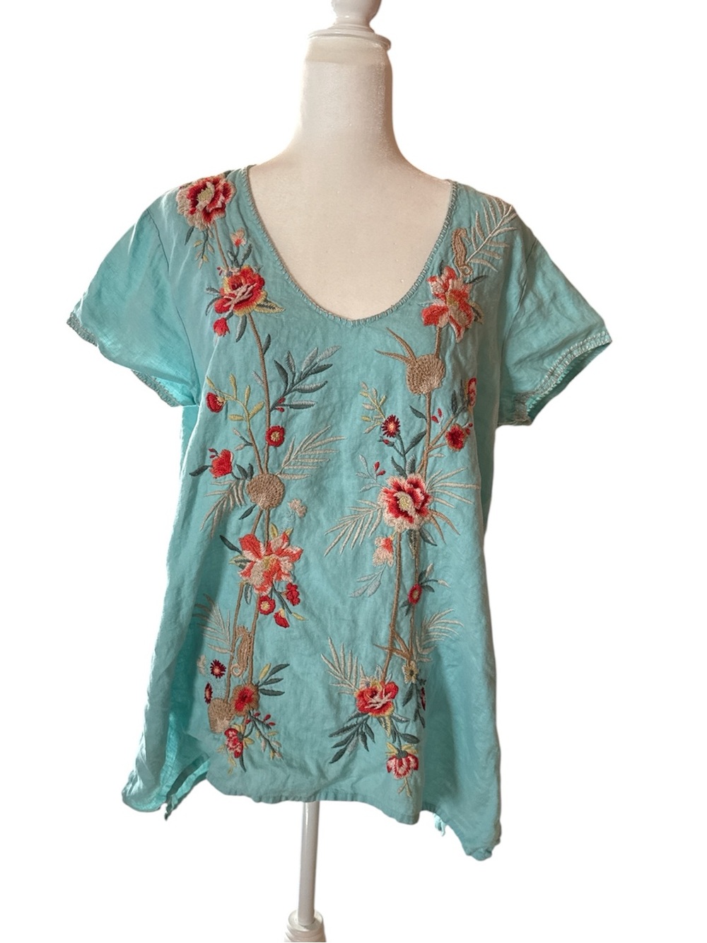 Johnny Was Embroidered Floral V-Neck Tunic Top - Aqua size Large